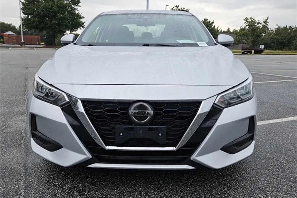 2020 Nissan Sentra SV photo 1