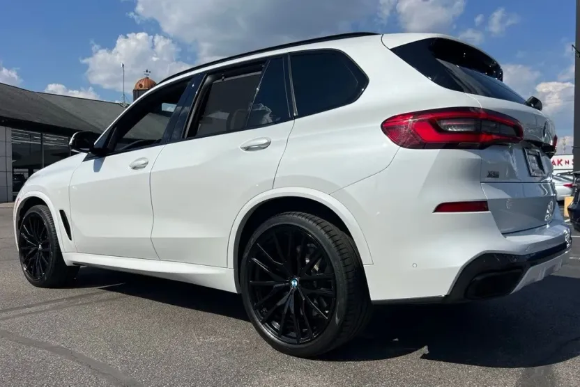 2020 Bmw X5 M50i photo 1