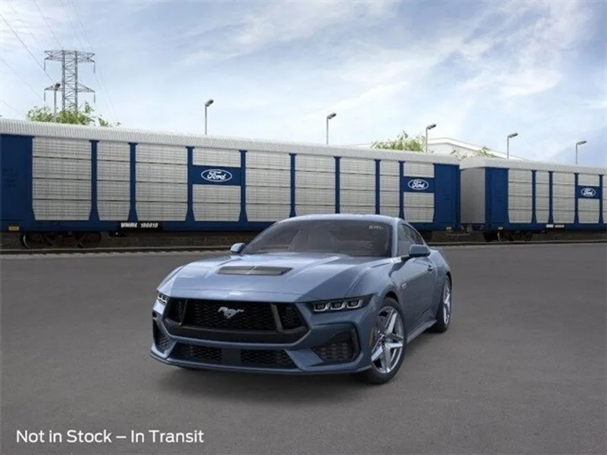 2025 Ford Mustang GT photo 1