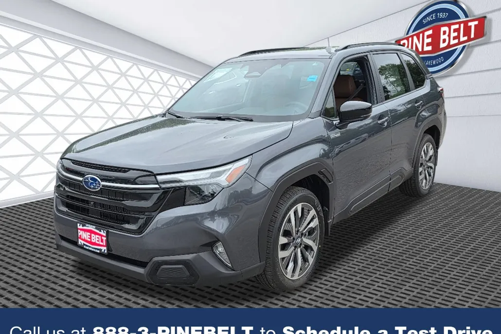 2025 Subaru Forester Touring photo 1