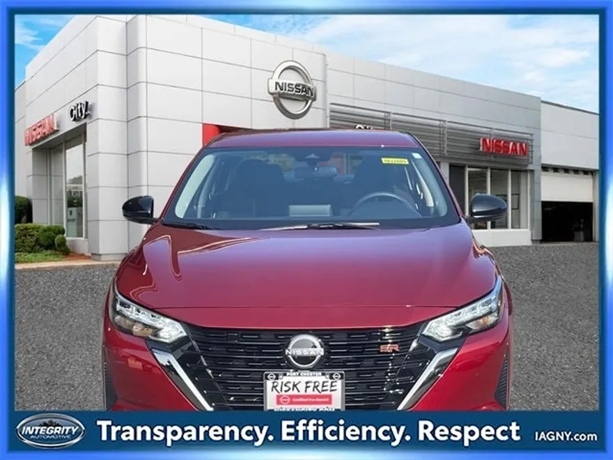 2024 Nissan Sentra SR photo 1