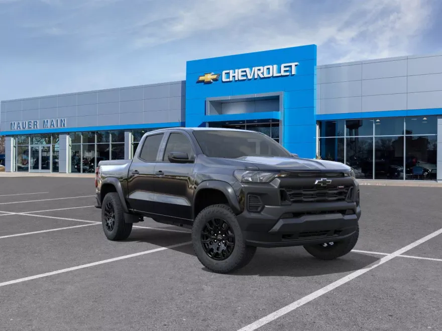 2026 Chevrolet Colorado Trail Boss photo 1