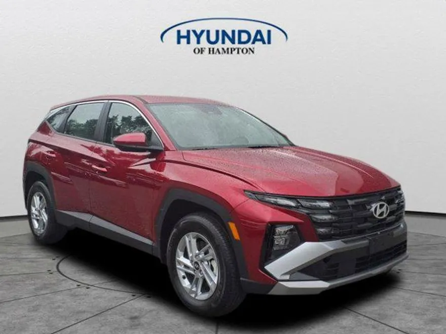 2025 Hyundai Tucson SE photo 1