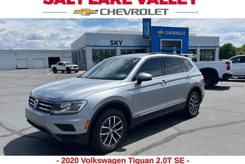2020 Volkswagen Tiguan SE photo 1