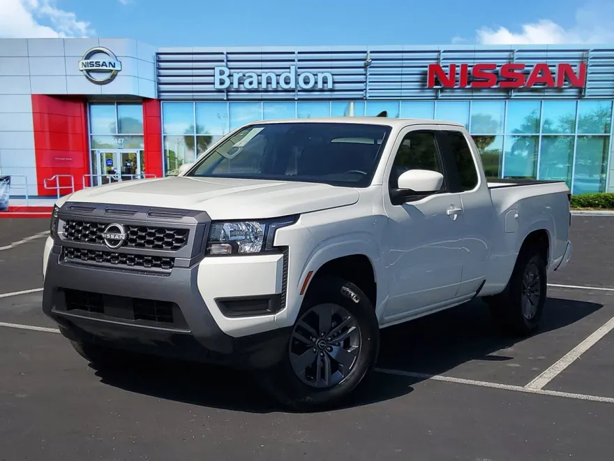 2025 Nissan Frontier SV photo 1