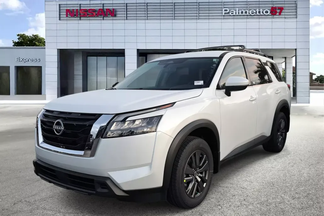 2025 Nissan Pathfinder SV photo 1