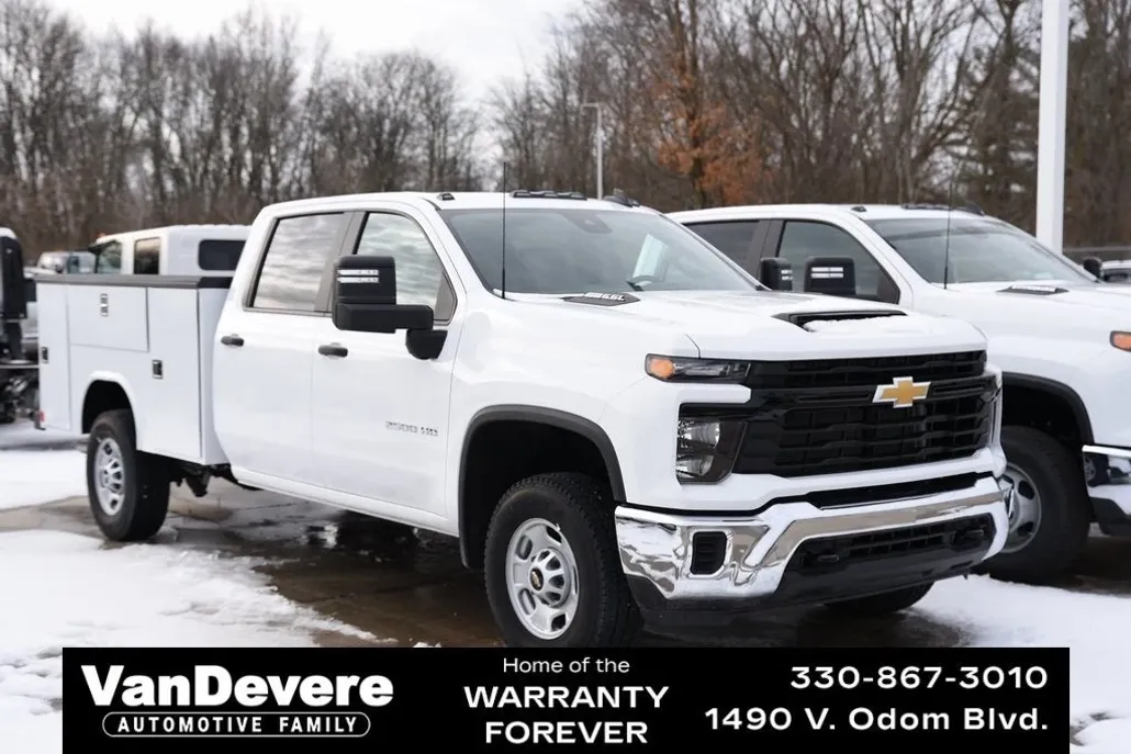 2024 Chevrolet Silverado 2500HD photo 1