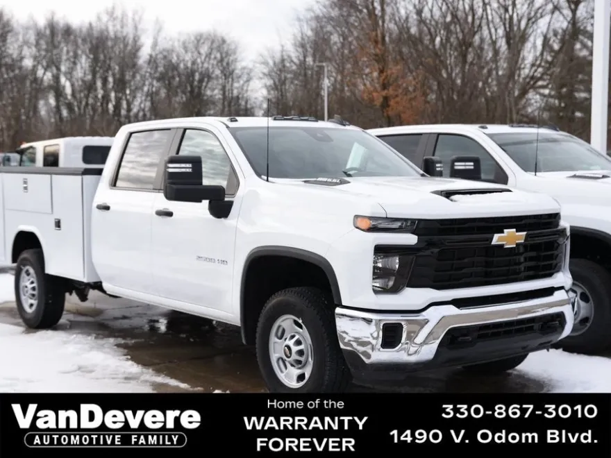 2024 Chevrolet Silverado 2500HD photo 1