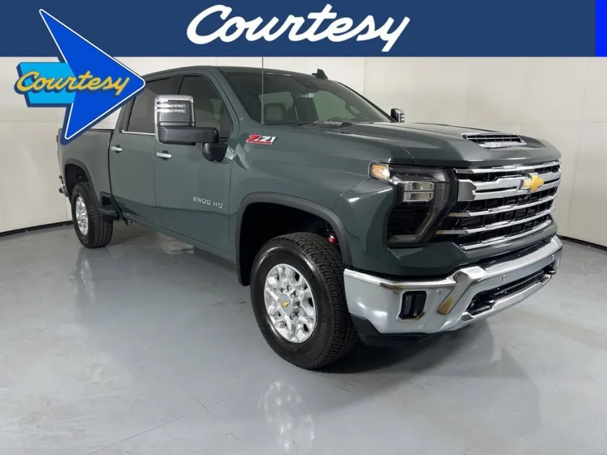 2025 Chevrolet Silverado 2500HD LTZ photo 1