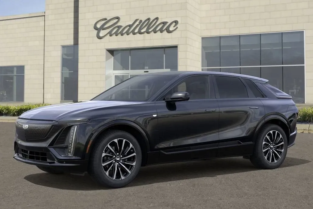 2025 Cadillac Lyriq Sport photo 1