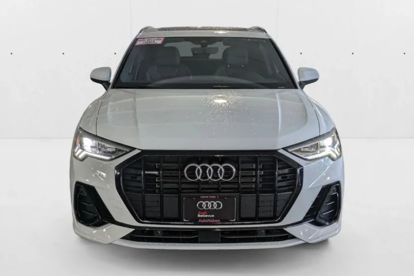 2024 Audi Q3 45 TFSI S line Premium Plus photo 1