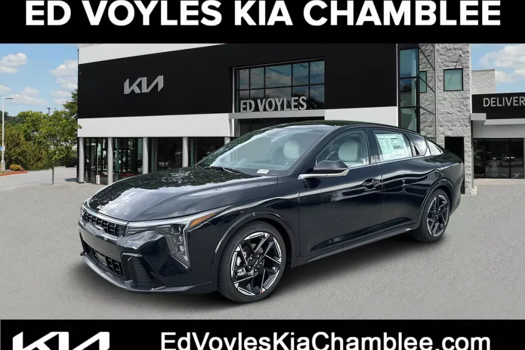 2025 Kia K4 GT-Line photo 1
