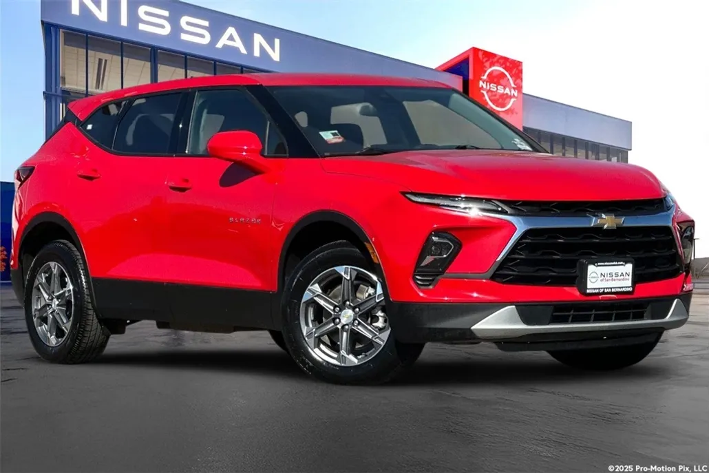 2023 Chevrolet Blazer 2LT photo 1