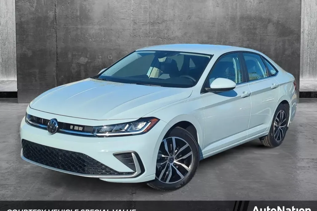 2025 Volkswagen Jetta SE photo 1