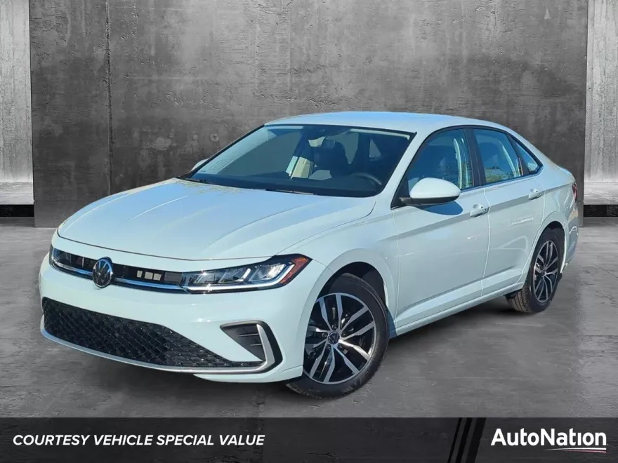 2025 Volkswagen Jetta SE photo 1
