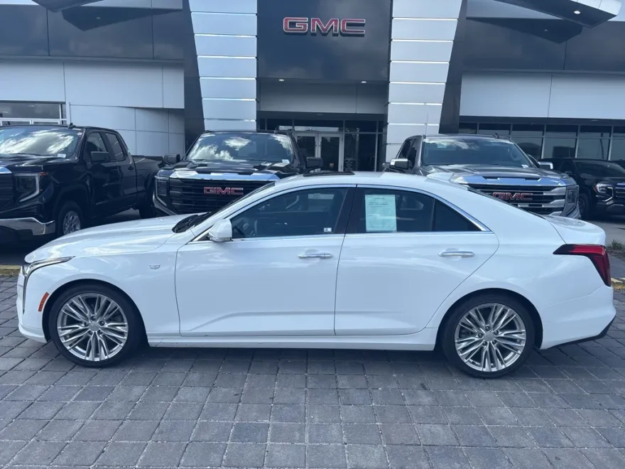 2023 Cadillac CT4 Premium Luxury photo 1