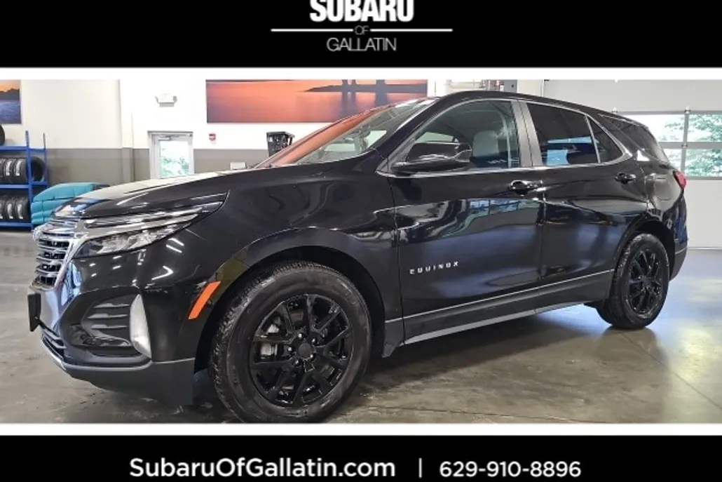 2023 Chevrolet Equinox LT photo 1