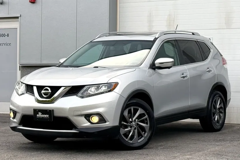 2016 Nissan Rogue SL photo 1