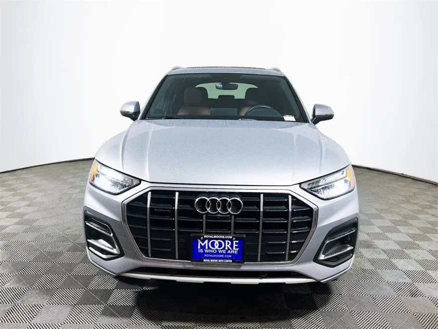 2022 Audi Q5 40 Premium Plus photo 1