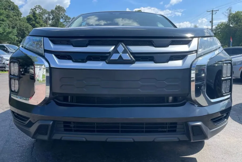 2020 Mitsubishi Outlander Sport SE photo 1