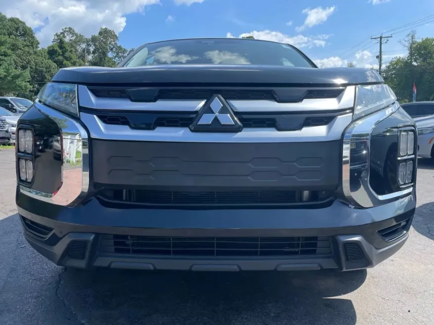 2020 Mitsubishi Outlander Sport SE photo 1