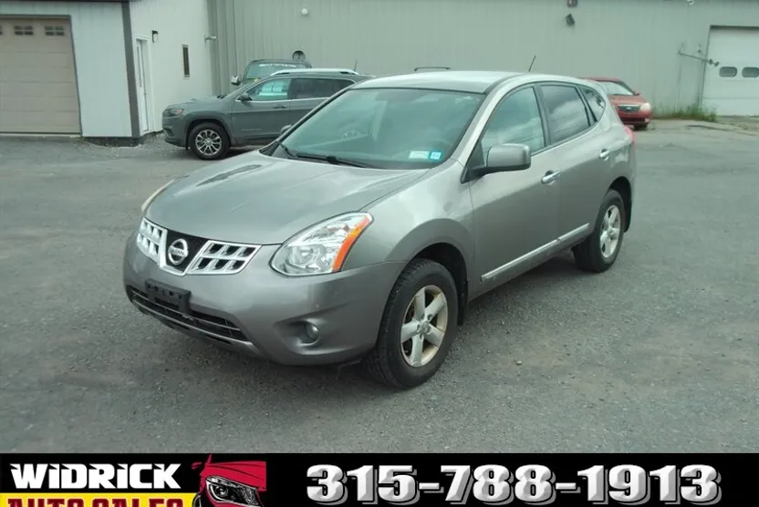 2013 Nissan Rogue S photo 1