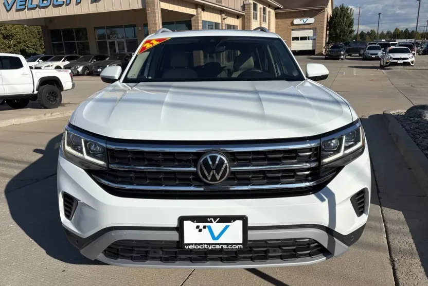 2021 Volkswagen Atlas SEL photo 1
