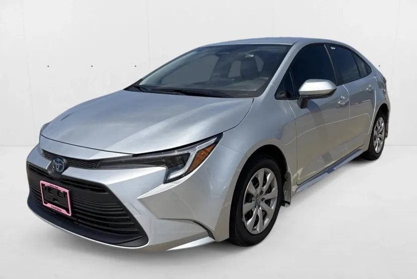2025 Toyota Corolla Hybrid LE photo 1