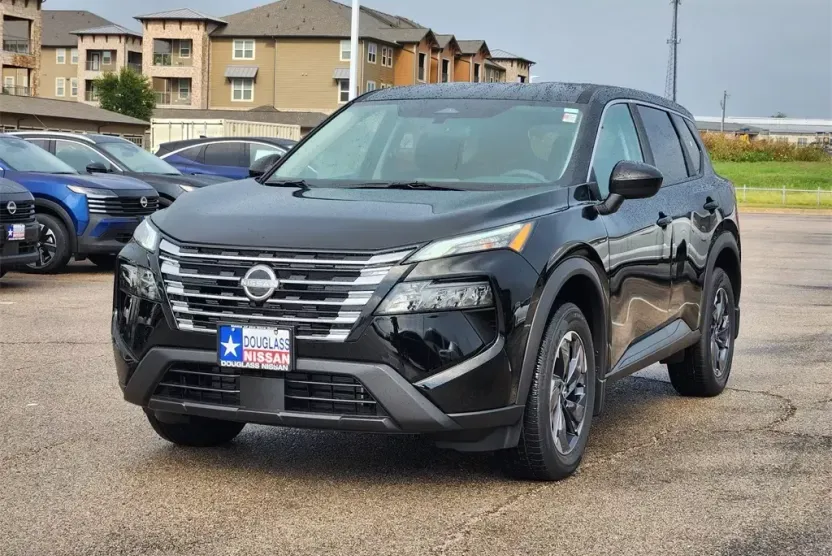 2025 Nissan Rogue SV photo 1