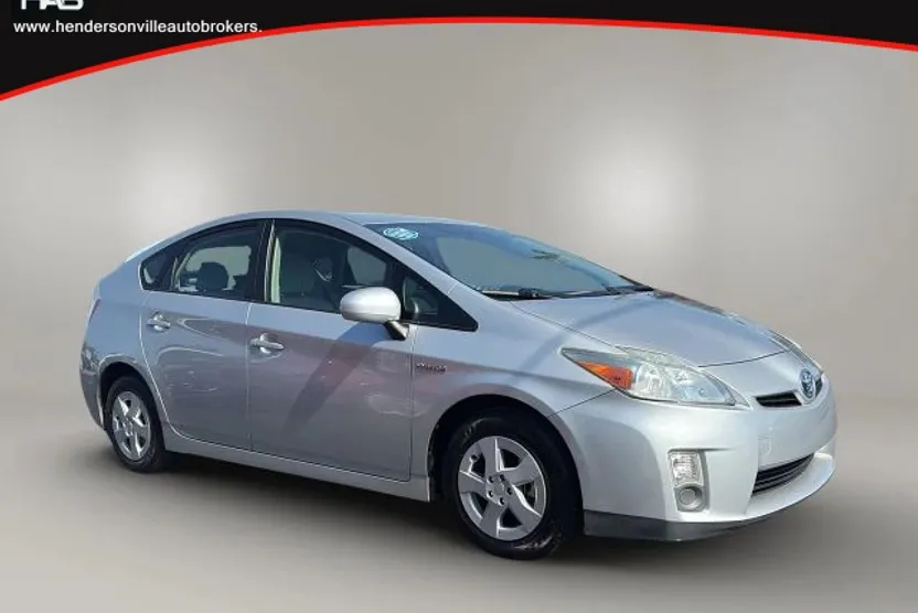 2010 Toyota Prius Two photo 1
