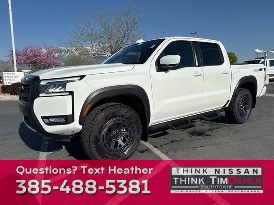 2025 Nissan Frontier PRO-4X photo 1