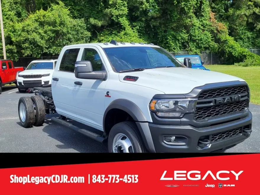 2024 Ram 4500 Tradesman photo 1
