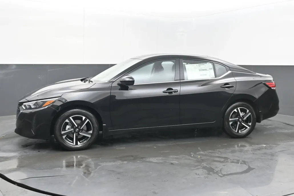 2025 Nissan Sentra SV photo 1