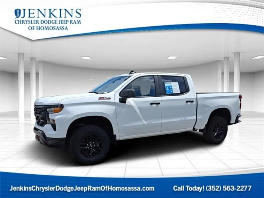 2024 Chevrolet Silverado 1500 Custom Trail Boss photo 1