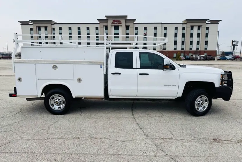 2019 Chevrolet Silverado 2500HD Work Truck photo 1