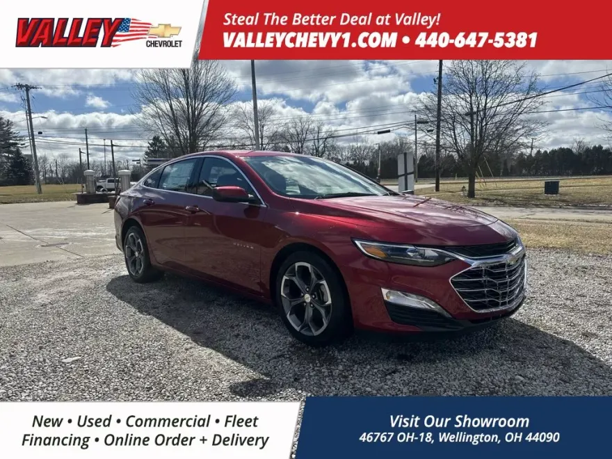 2025 Chevrolet Malibu RS photo 1