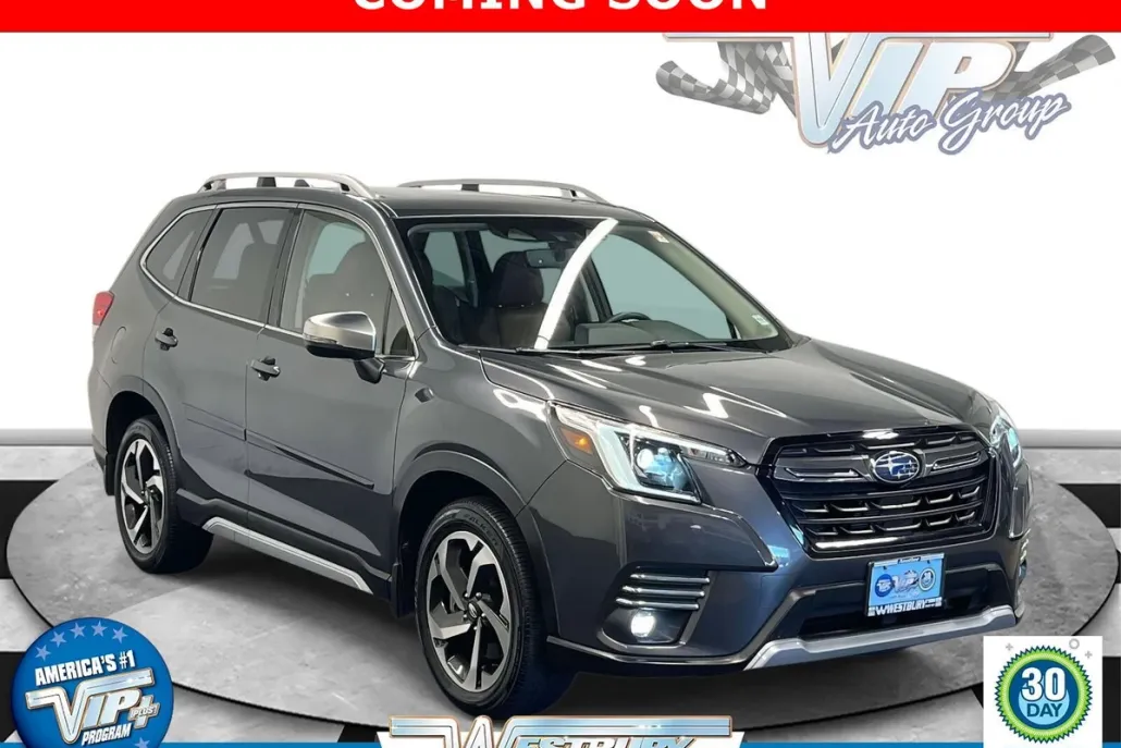 2022 Subaru Forester Touring photo 1