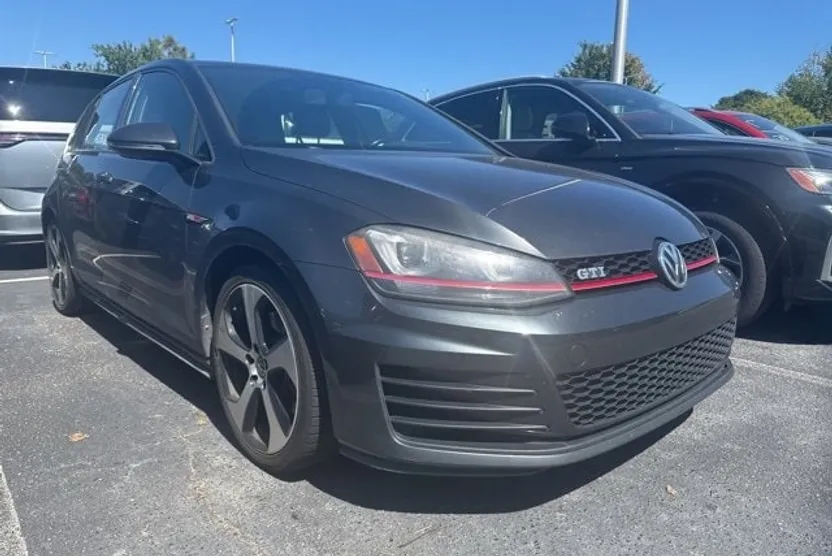2015 Volkswagen Golf GTI SE photo 1