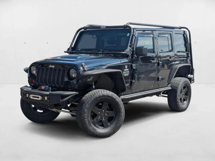 2012 Jeep Wrangler Call of Duty: MW3 Edition Sport photo 1