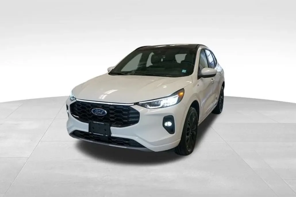 2025 Ford Escape Hybrid ST-Line Elite photo 1