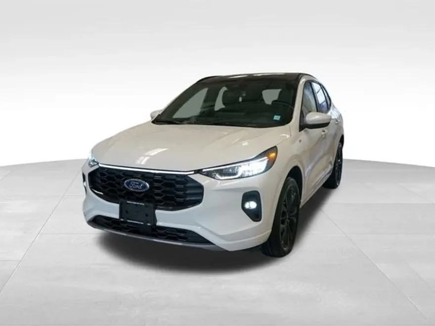 2025 Ford Escape Hybrid ST-Line Elite photo 1