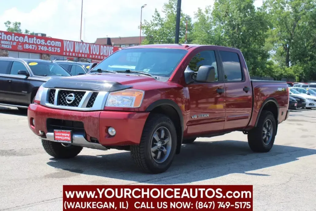 2014 Nissan Titan Crew Cab photo 1