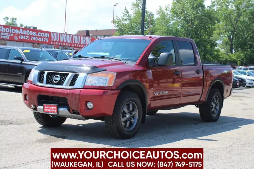 2014 Nissan Titan Crew Cab photo 1