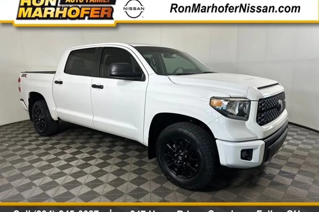 2020 Toyota Tundra SR5 CrewMax photo 1
