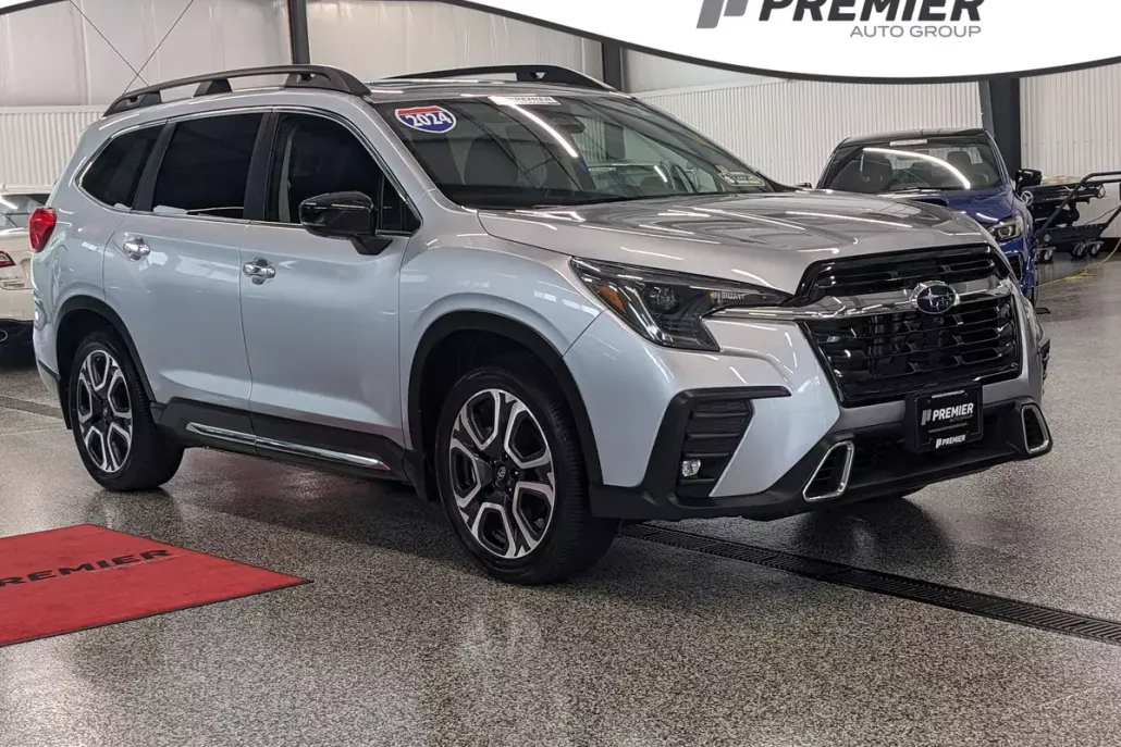 2024 Subaru Ascent Touring photo 1
