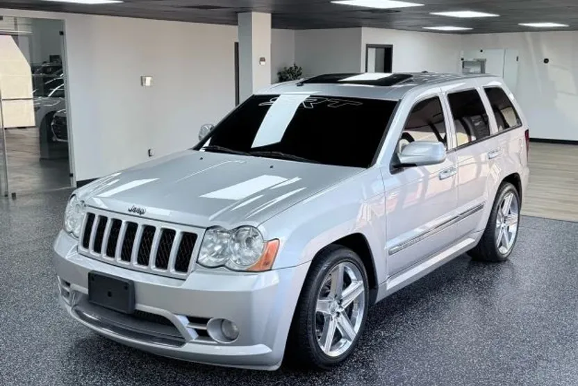 2008 Jeep Grand Cherokee SRT8 Sport photo 1