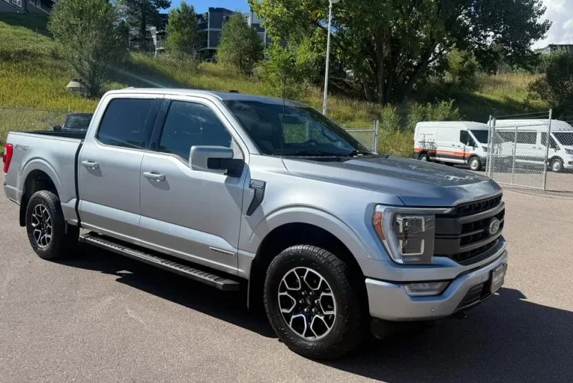 2022 Ford F-150 Lariat photo 1