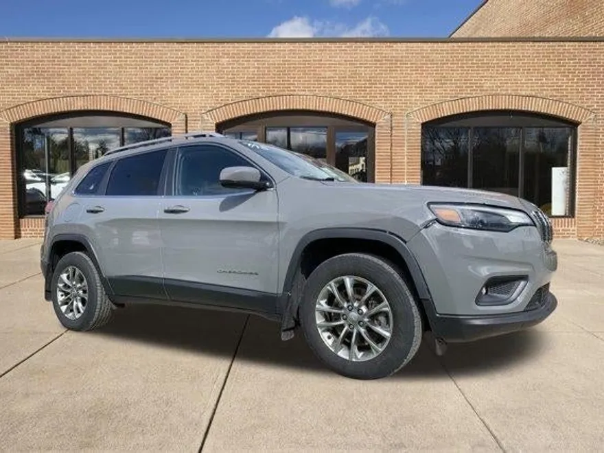 2020 Jeep Cherokee Latitude photo 1