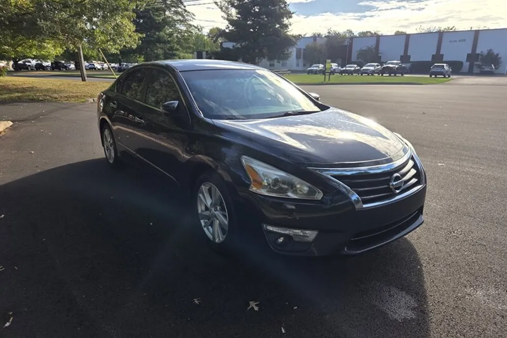 2013 Nissan Altima 2.5 SL photo 1