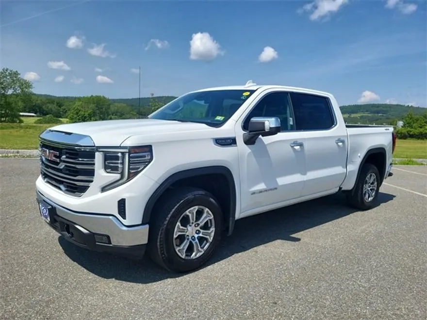 2024 Gmc Sierra 1500 SLT photo 1